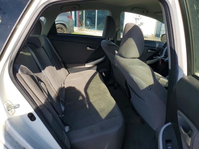 2015 Toyota Prius two