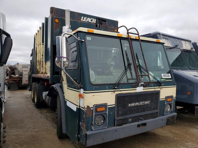 2004 Mack Le603 Refuse Truck