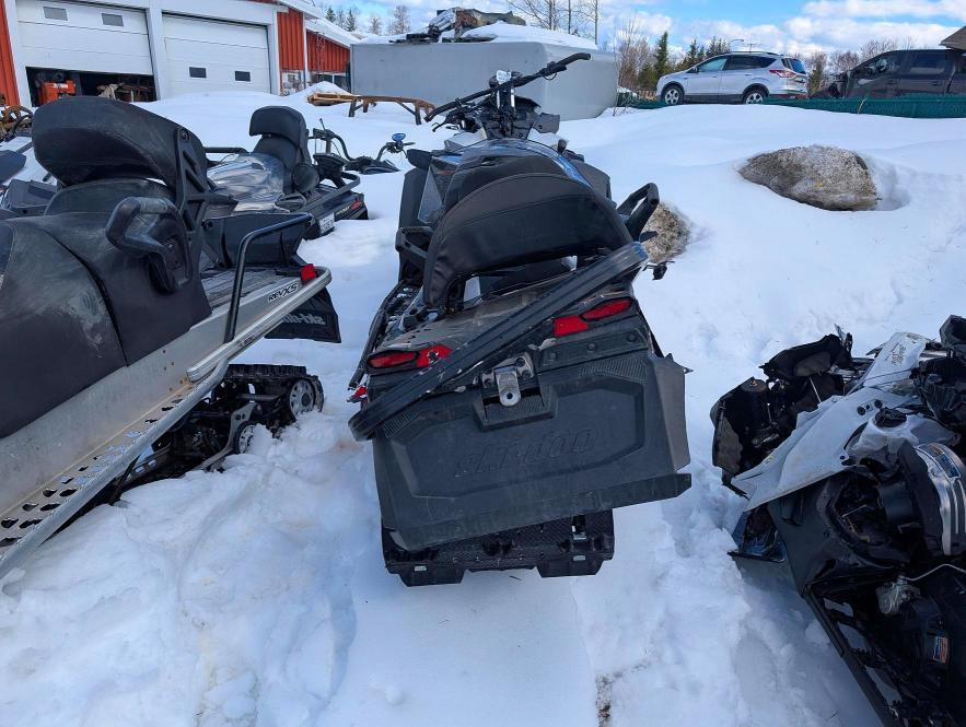 2026 Skidoo Skandic le 600 efi rer