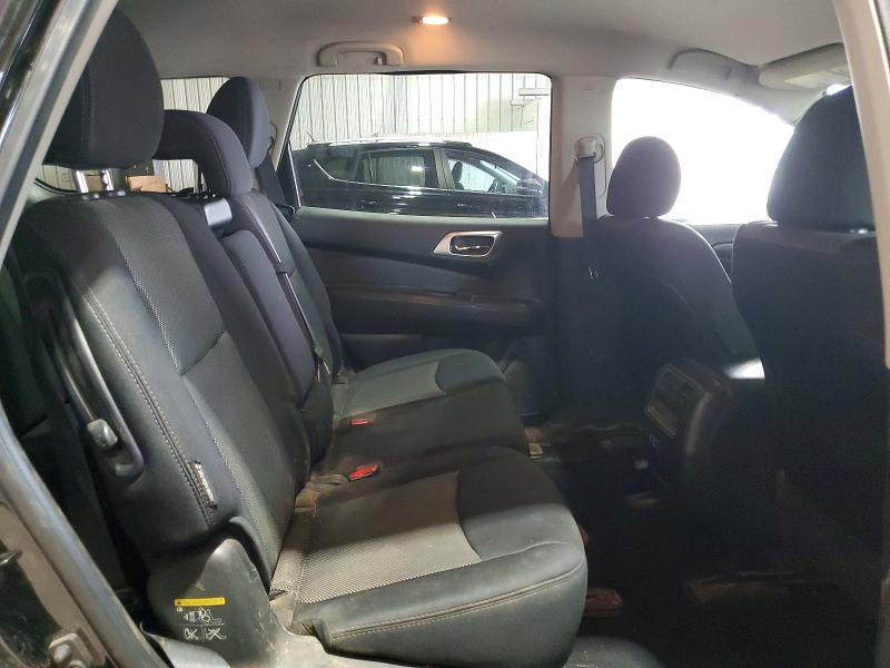 2019 Nissan Pathfinder s