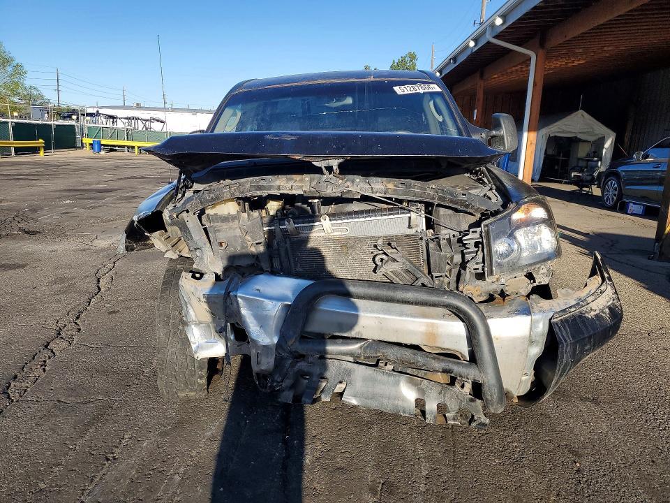 2005 Nissan Titan XE