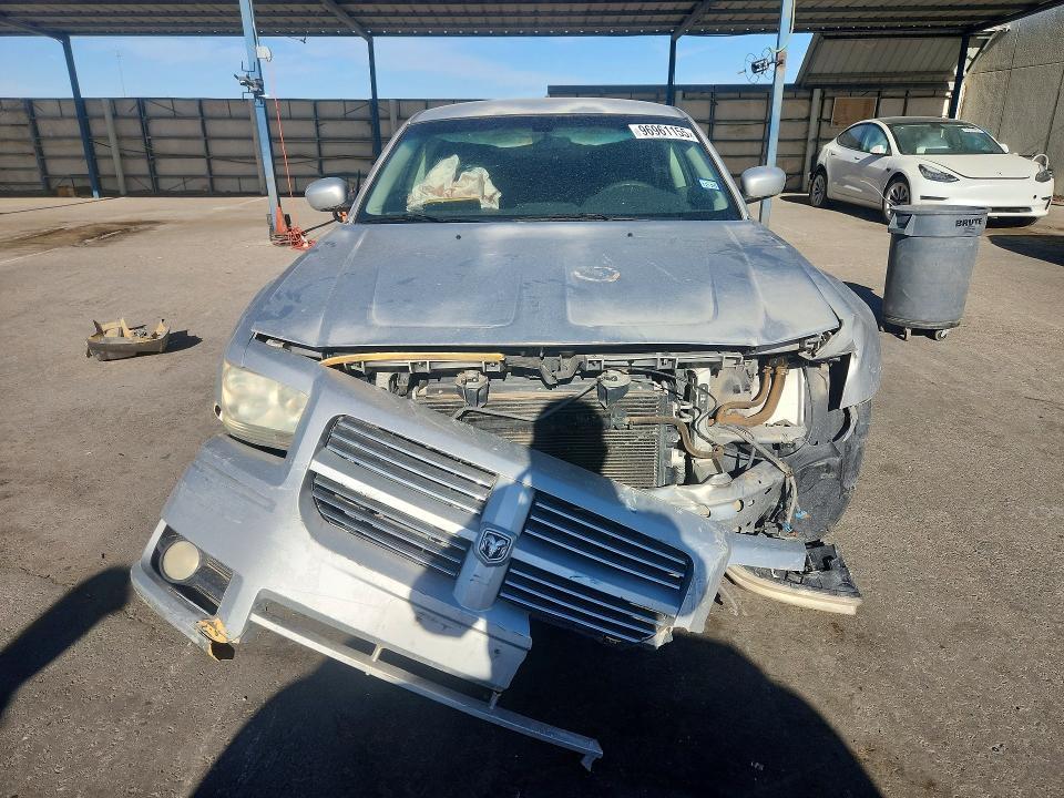 2008 Dodge Magnum sxt