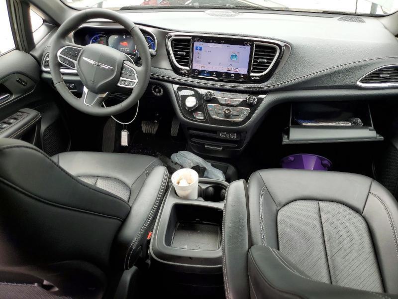 2025 Chrysler Pacifica Hybrid Select