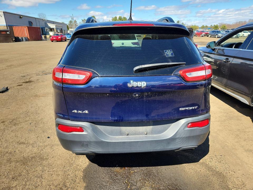 2016 Jeep Cherokee Sport