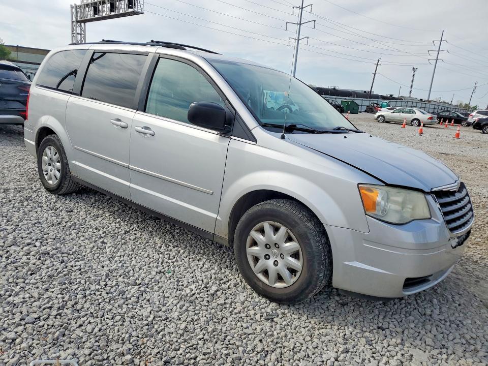 2009 Chrysler Town & Country lx