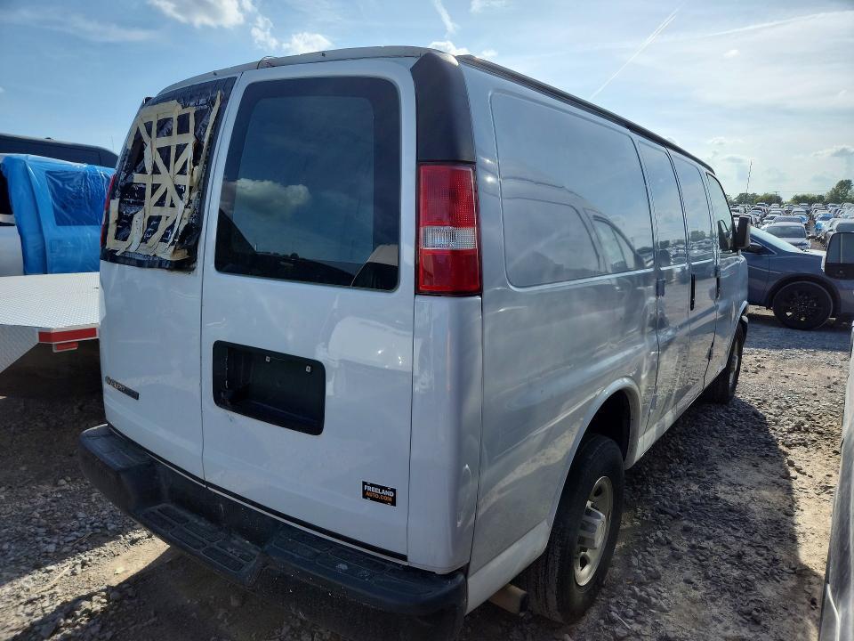 2020 Chevrolet Express G2500