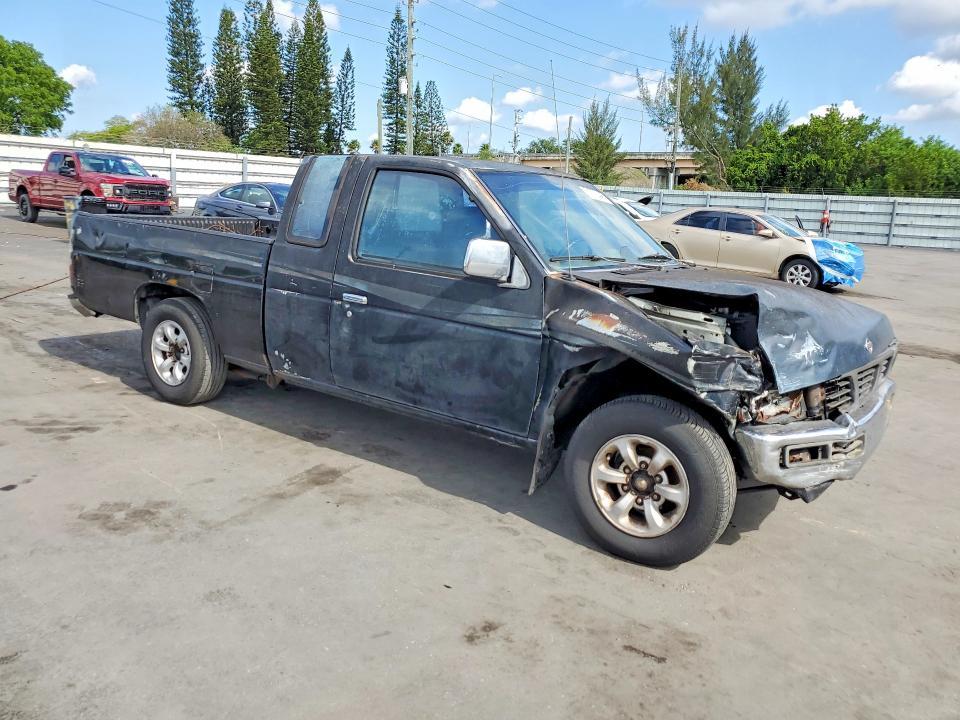1996 Nissan Truck XE