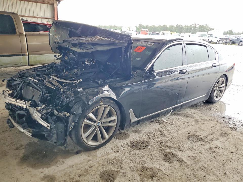 2019 BMW 750 i