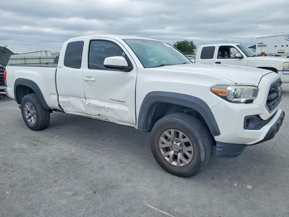 2016 Toyota Tacoma SR5