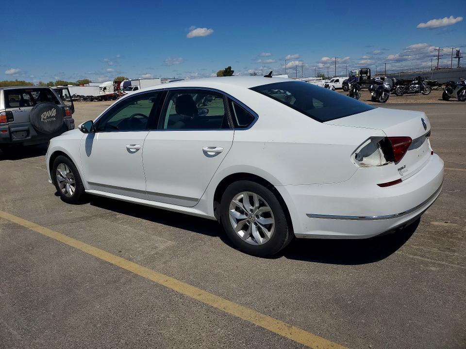2016 Volkswagen Passat s