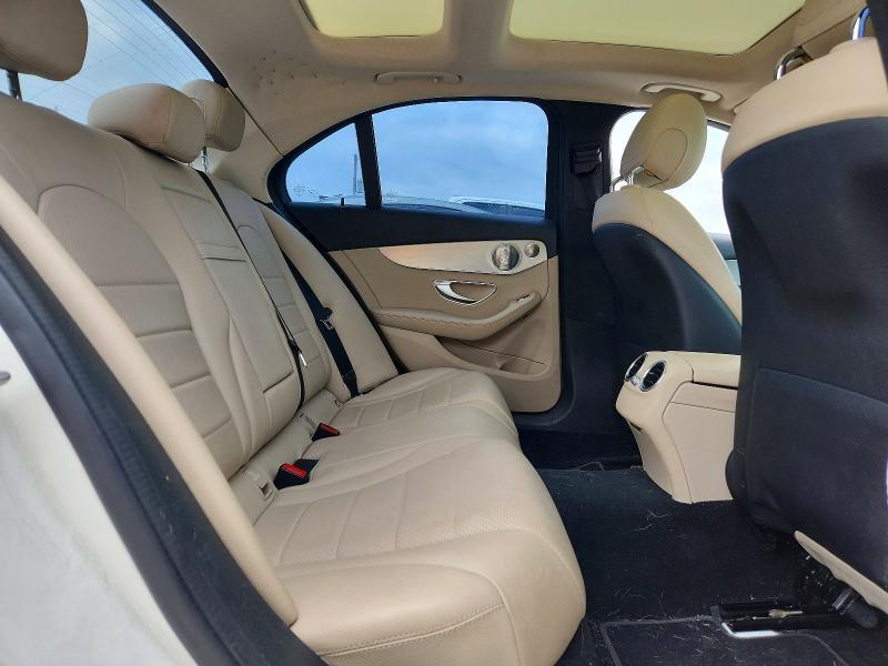 2016 Mercedes-Benz C300