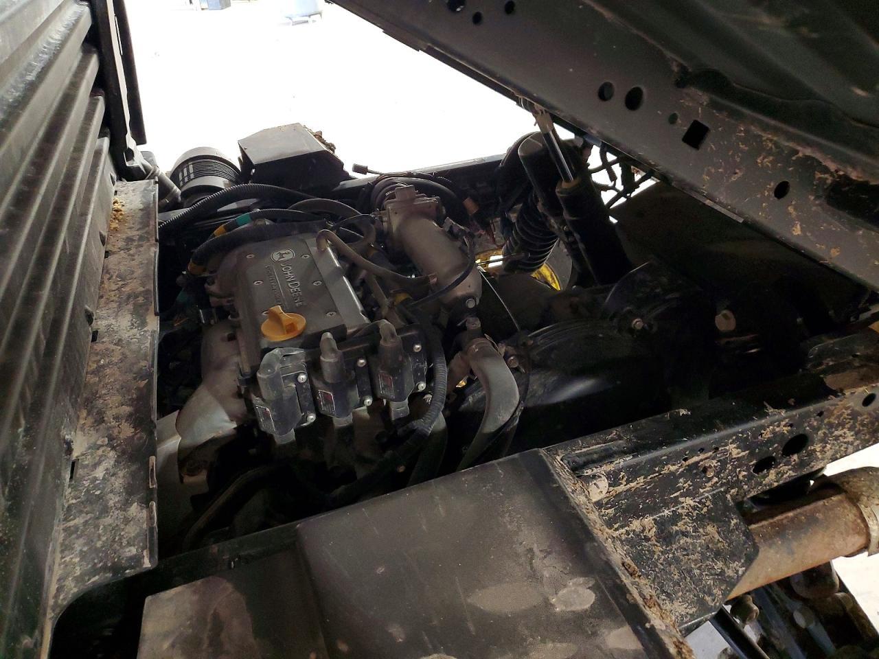 2023 John Deere XUV835R Utility Vehicle