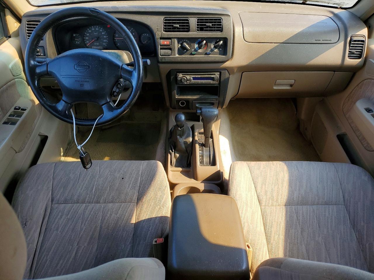 2000 Nissan Frontier XE