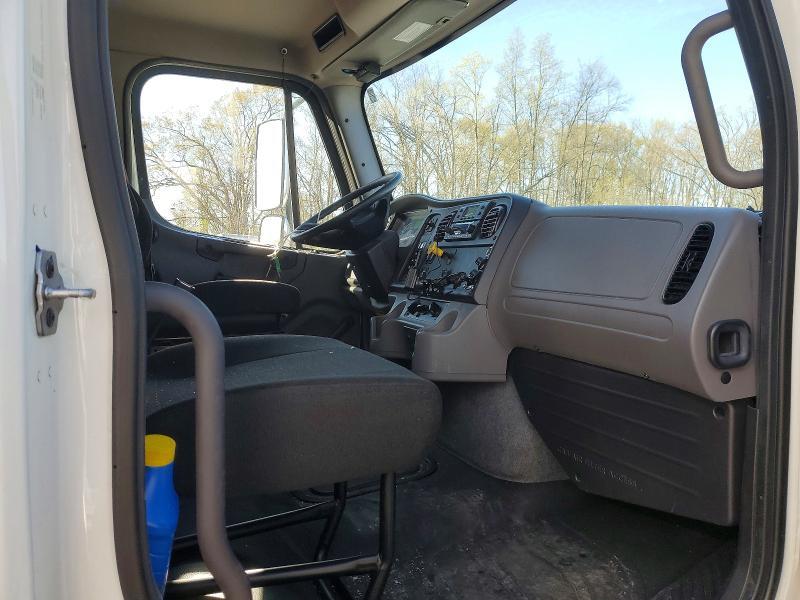 2022 Freightliner Business Class M2 Refrigerated BOX Truck