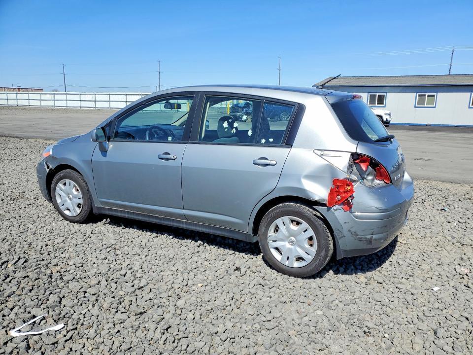 2011 Nissan Versa 1.8 s