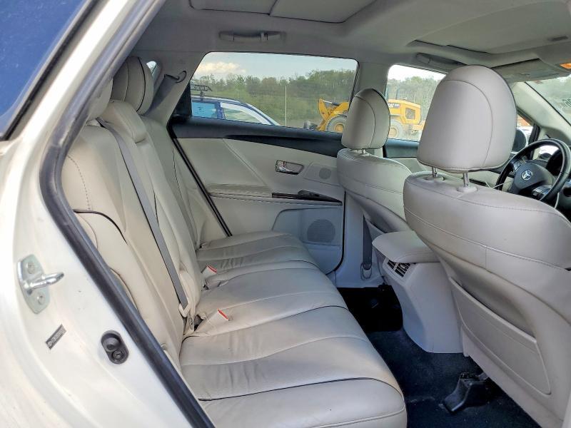 2010 Toyota Venza awd V6