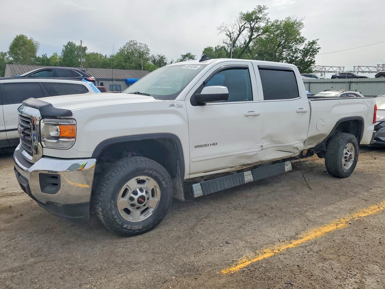 2016 GMC Sierra K2500 SLE
