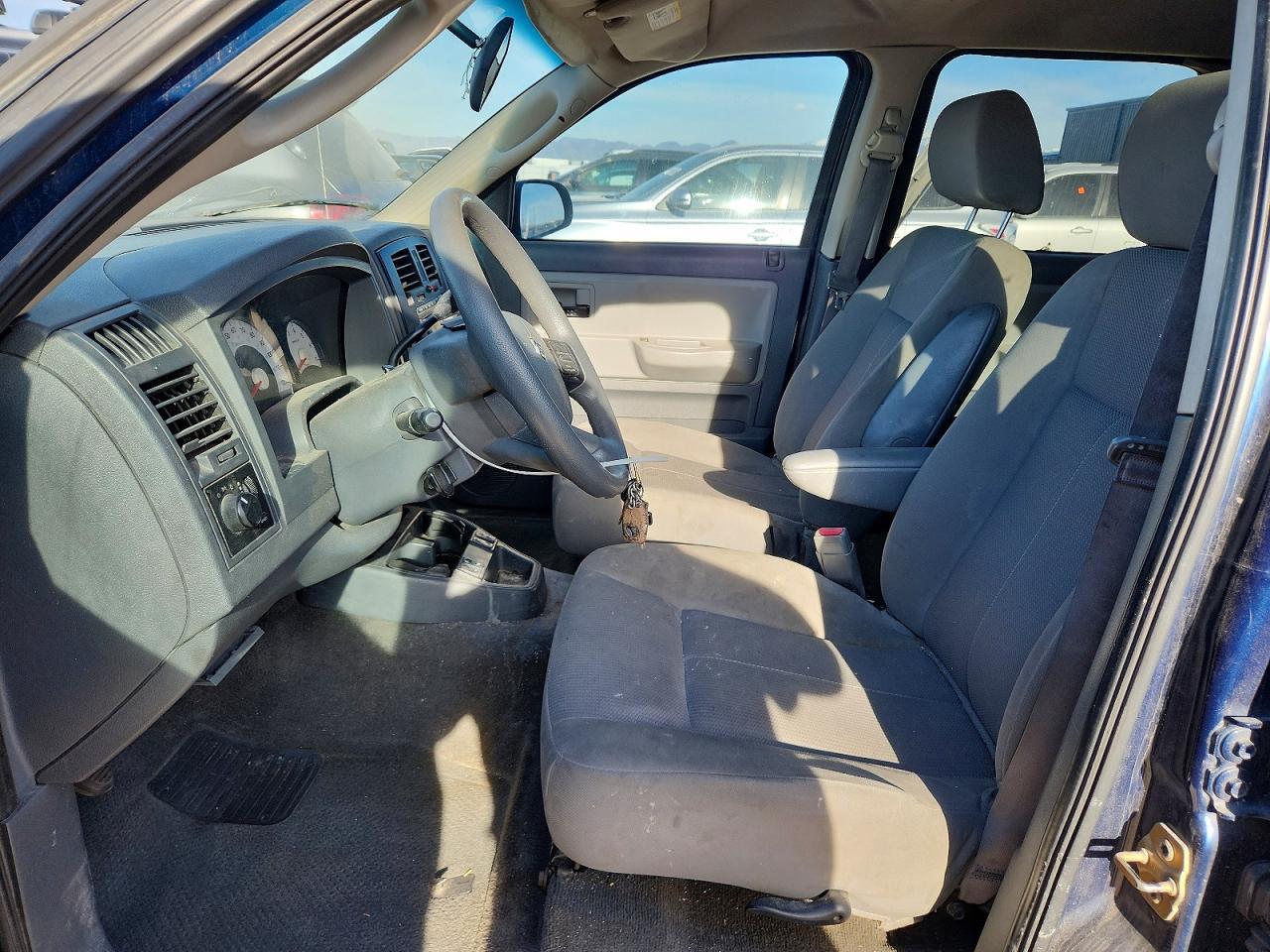 2006 Dodge Dakota Quattro