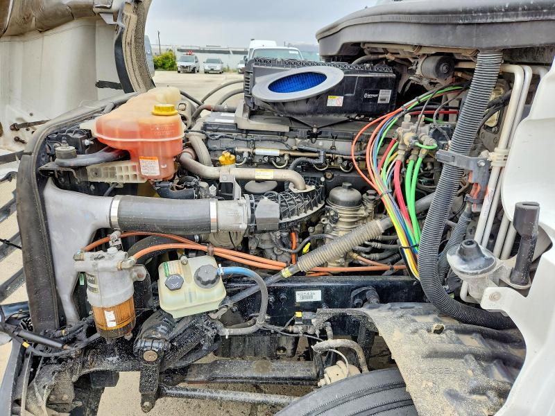 2019 Freightliner Cascadia 126 Semi Truck