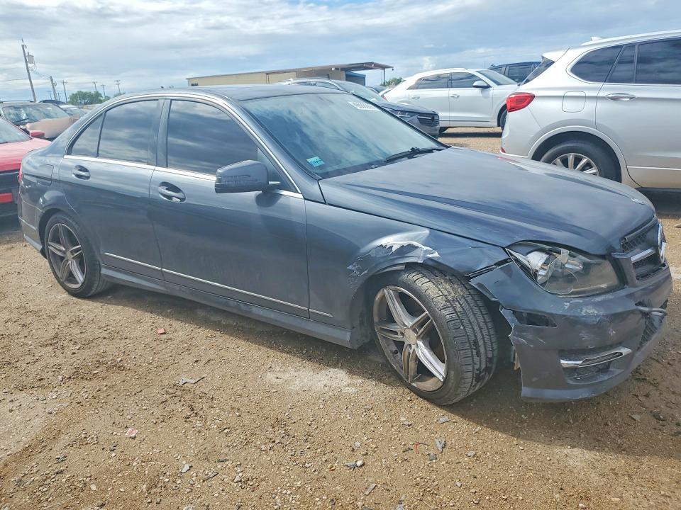 2014 Mercedes-Benz C 250