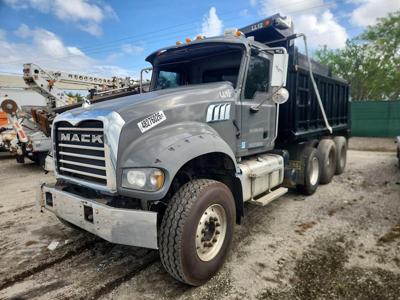 2016 Mack Granite Dump Truck