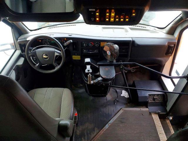 2010 Chev Express Cutaway G4500