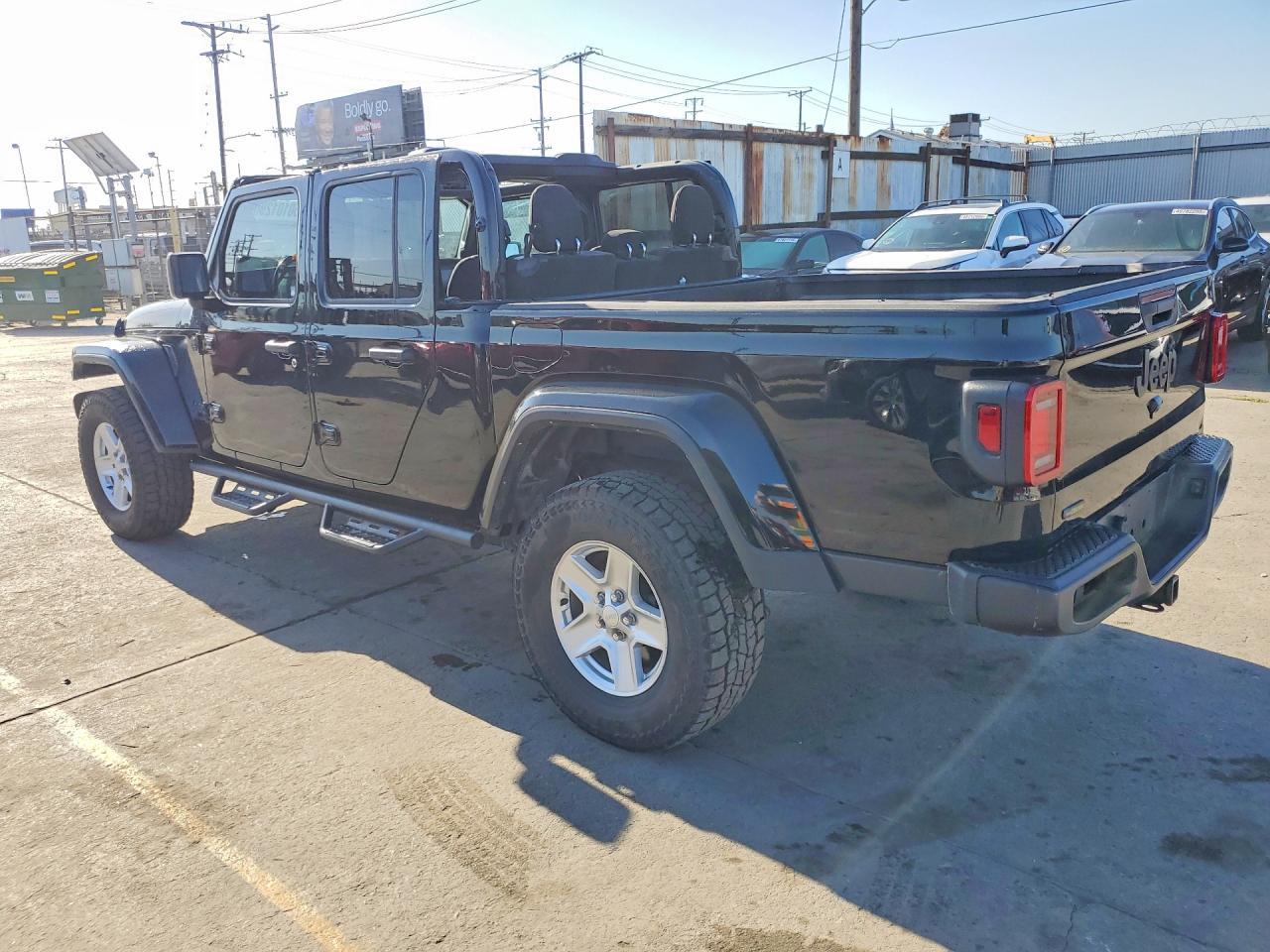 2022 Jeep Gladiator Sport