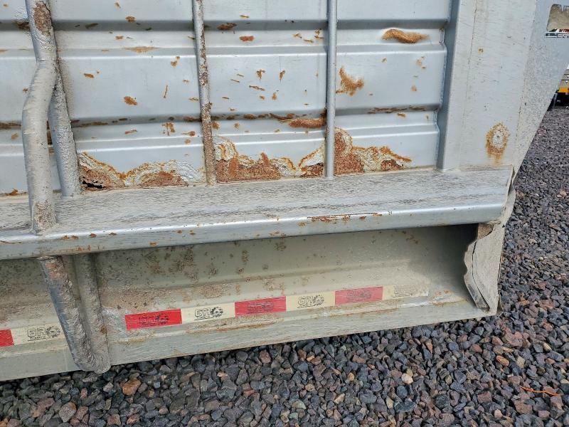 2017 Grupo STH6820W14LNRCS Livestock Trailer