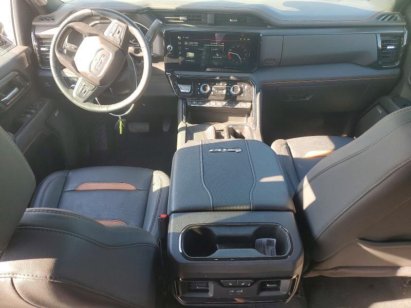 2025 GMC Sierra K2500 AT4