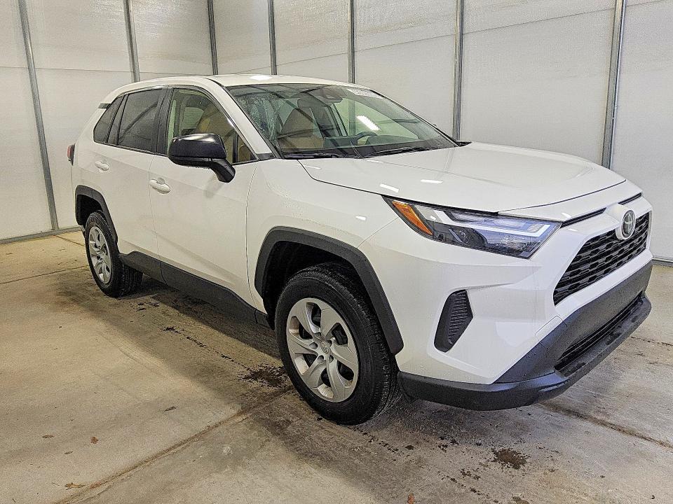 2025 Toyota Rav4 le