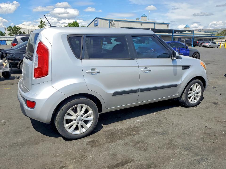 2012 KIA Soul +