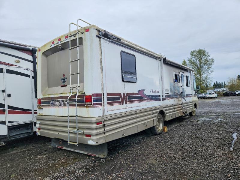 1999 Winnebago Cheiftain RV