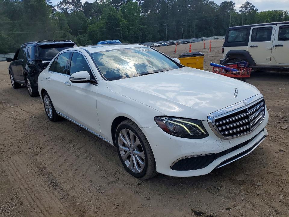 2017 Mercedes-Benz E 300
