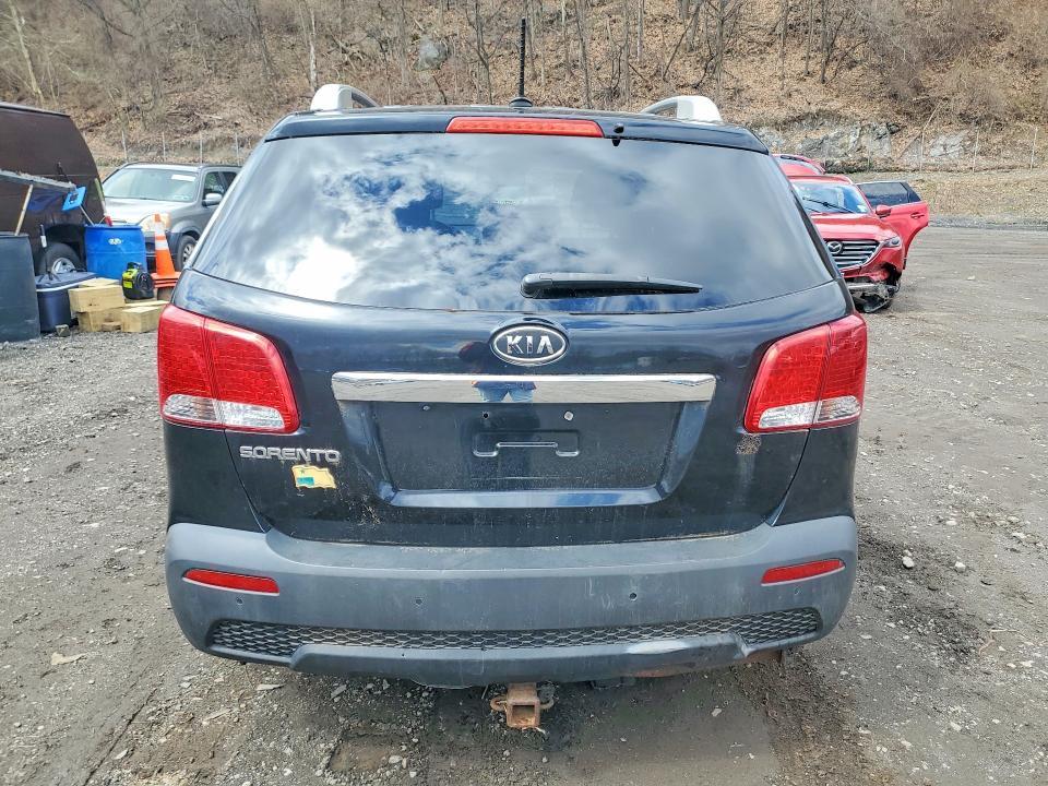 2011 KIA Sorento lx