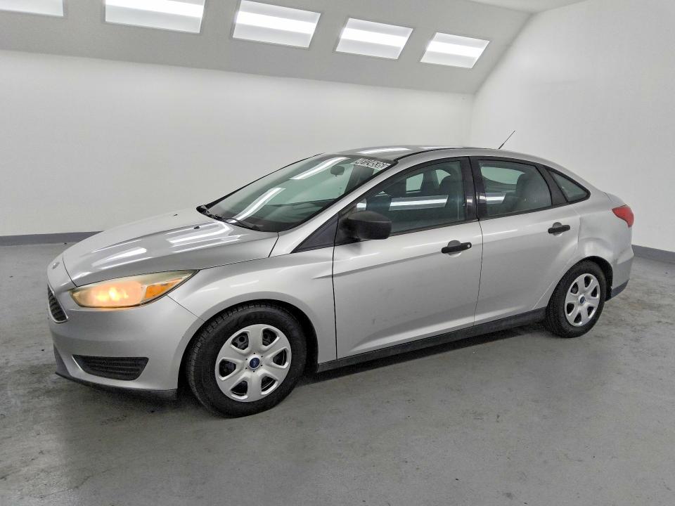 2015 Ford Focus s