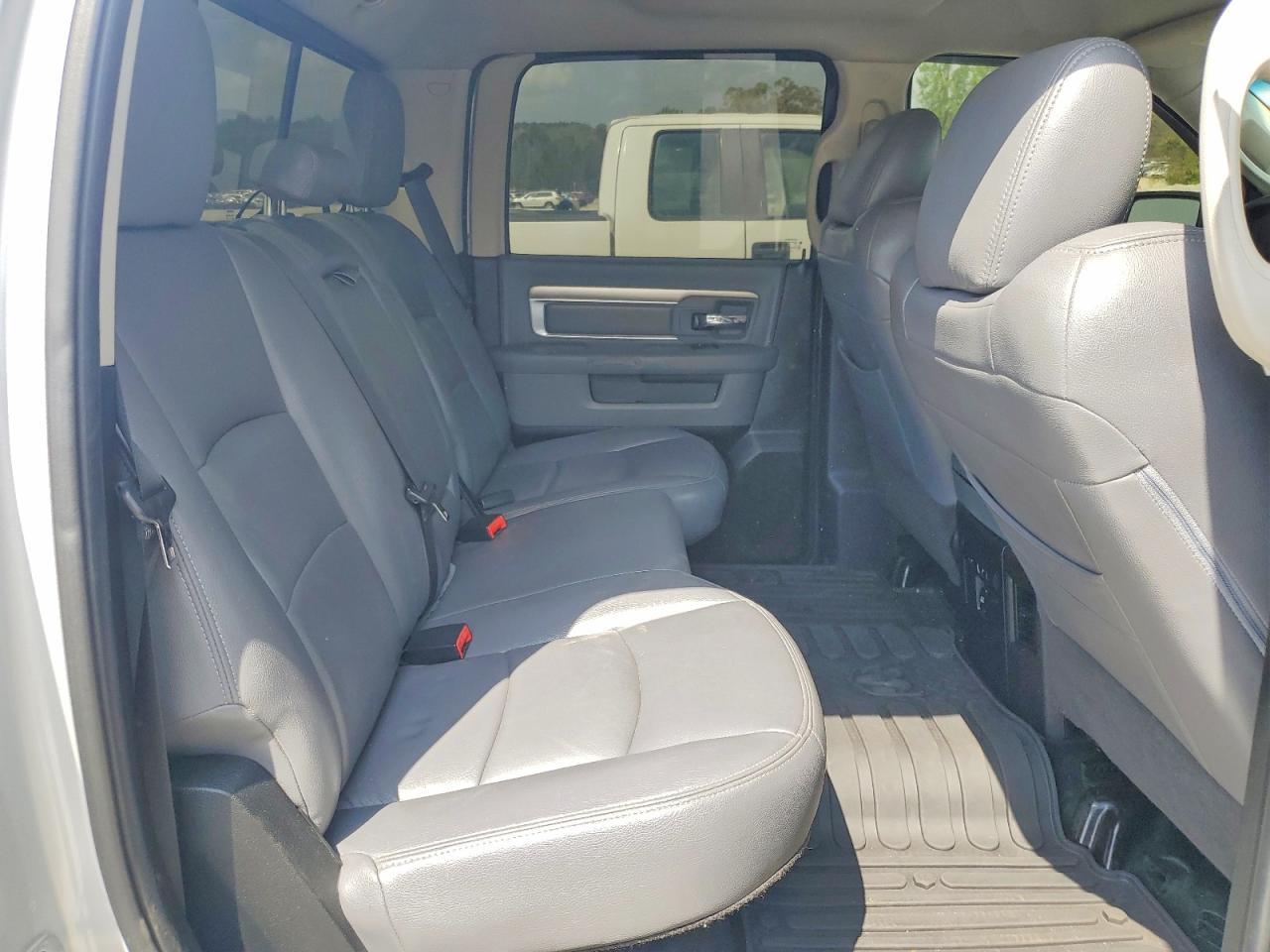 2014 Dodge RAM 1500 SLT