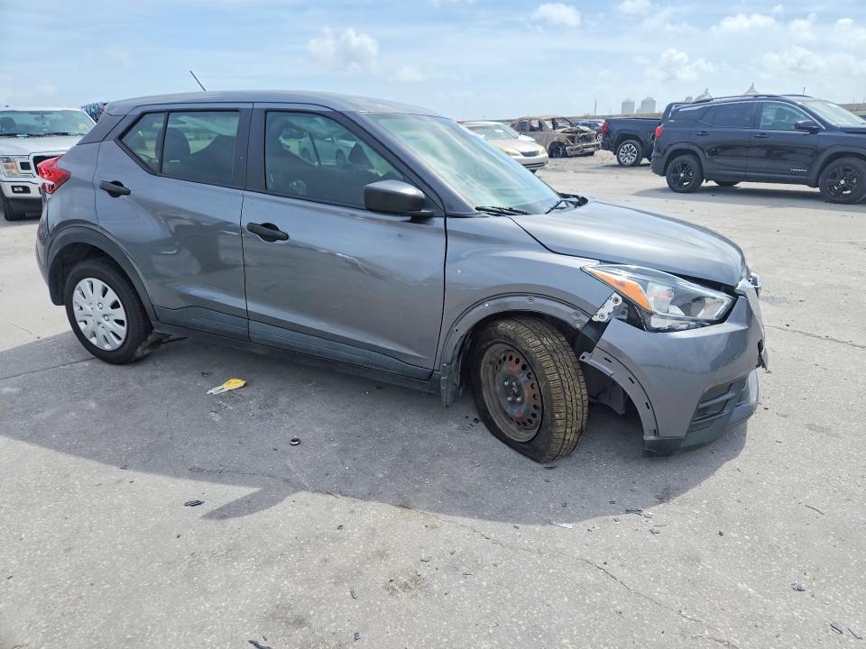 2020 Nissan Kicks s