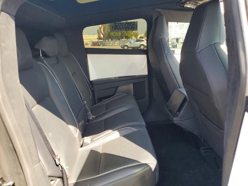 2024 Tesla Cybertruck