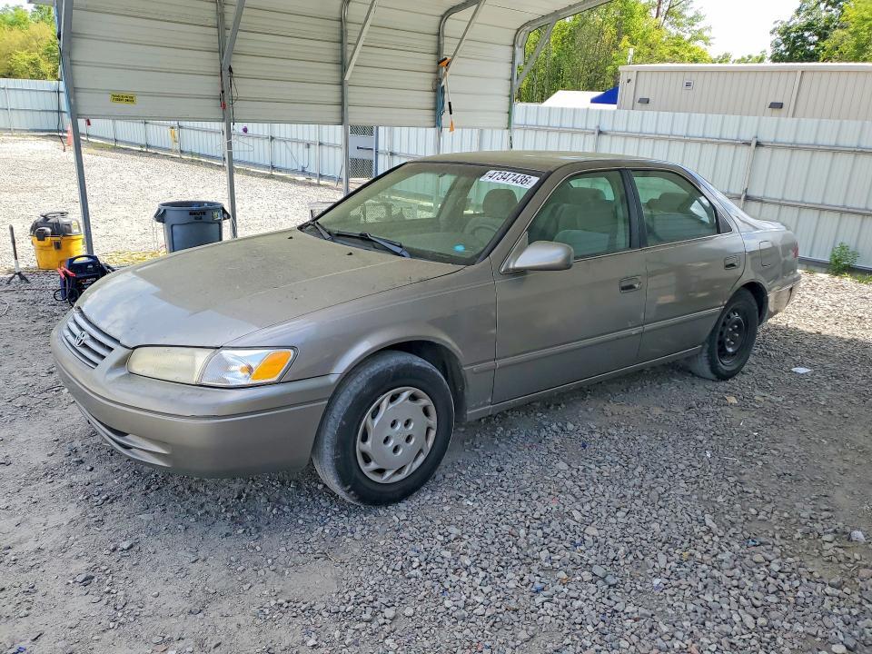 1999 Toyota Camry le
