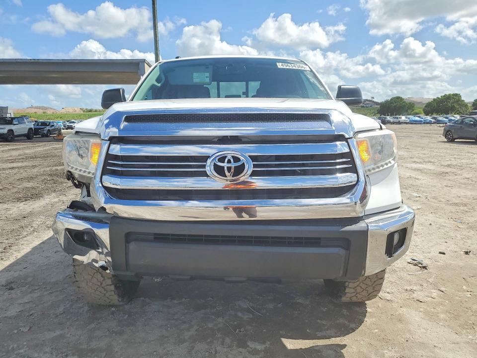 2017 Toyota Tundra SR5