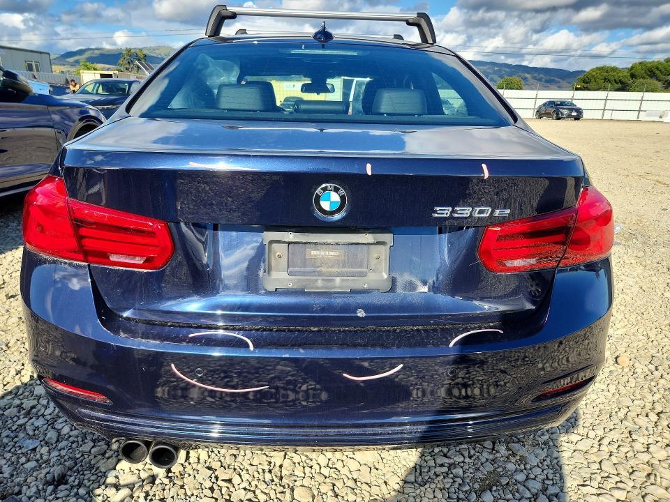 2017 BMW 330e