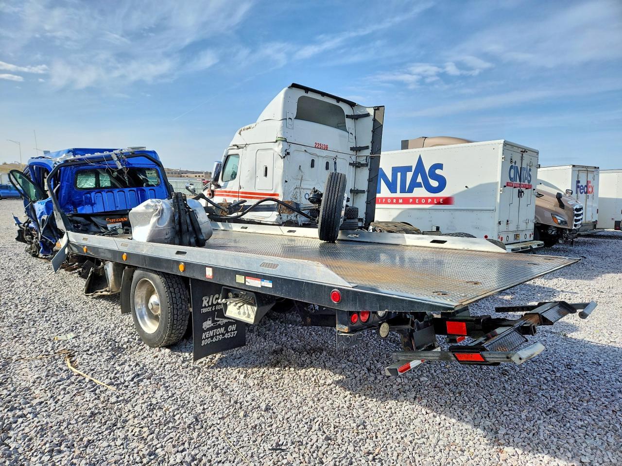 2022 Freigliner 2022 Freightliner Business Class M2 Rollback Truck