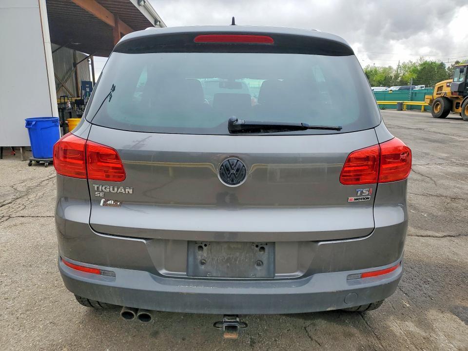 2016 Volkswagen Tiguan s