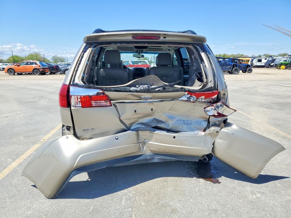 2005 Toyota Sienna xle