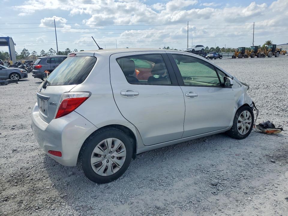 2012 Toyota Yaris 5-door l