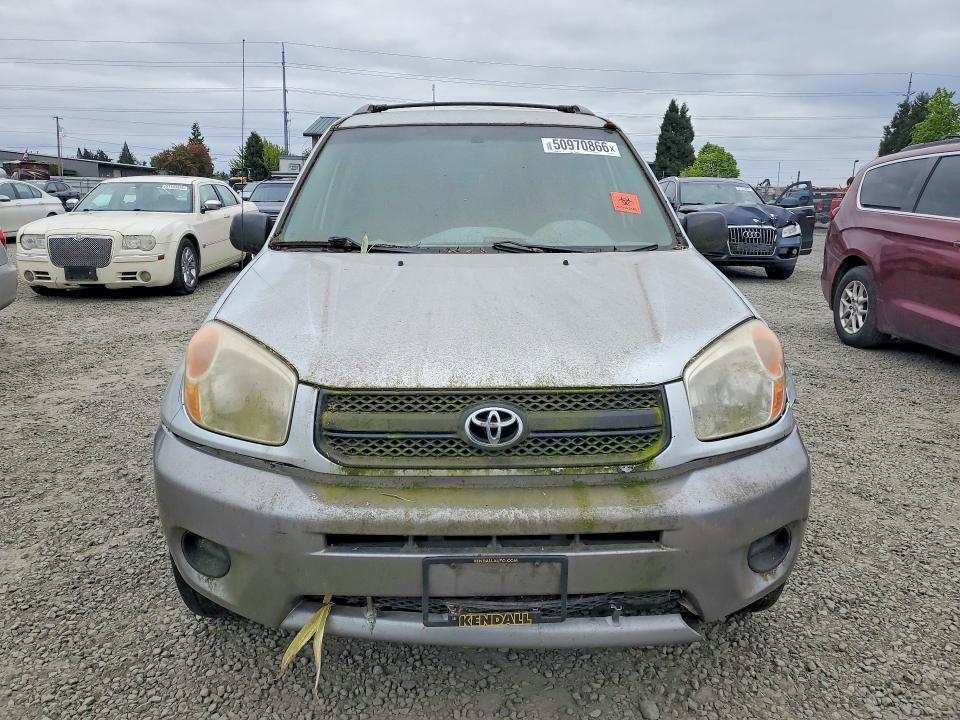 2004 Toyota Rav4 Base