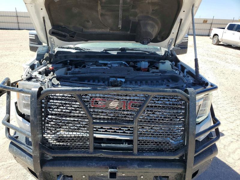 2022 GMC Sierra K3500 Denali