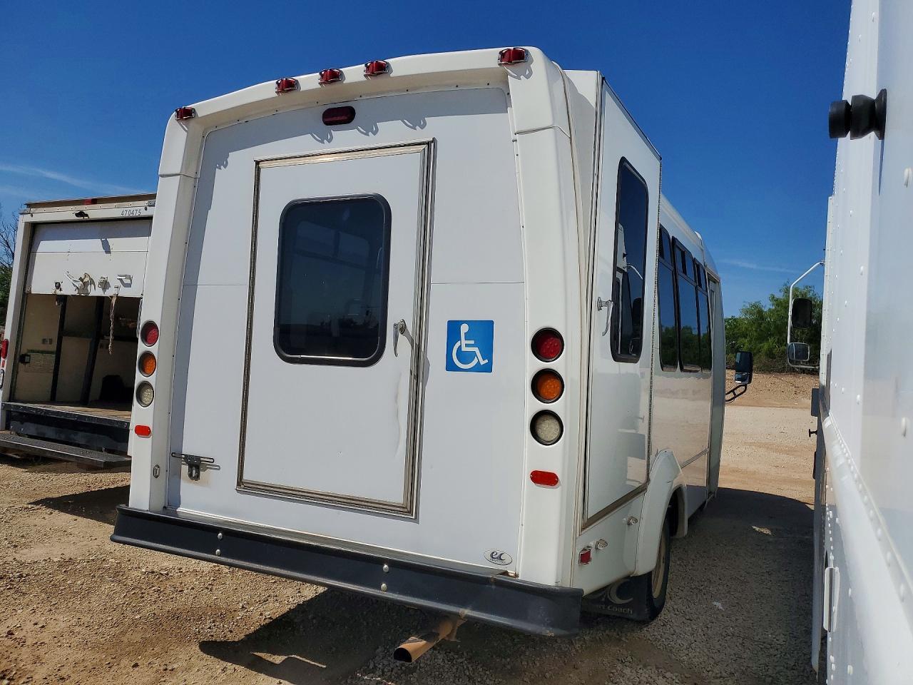 2016 Ford E350 Shuttle Bus