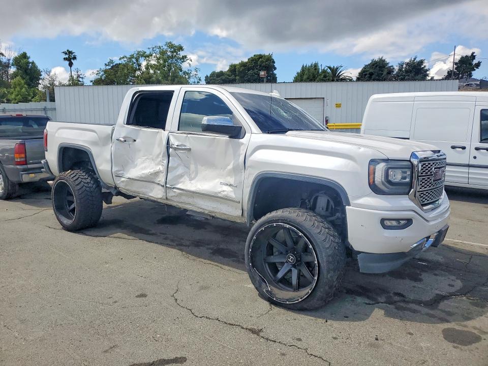 2018 GMC Sierra K1500 Denali