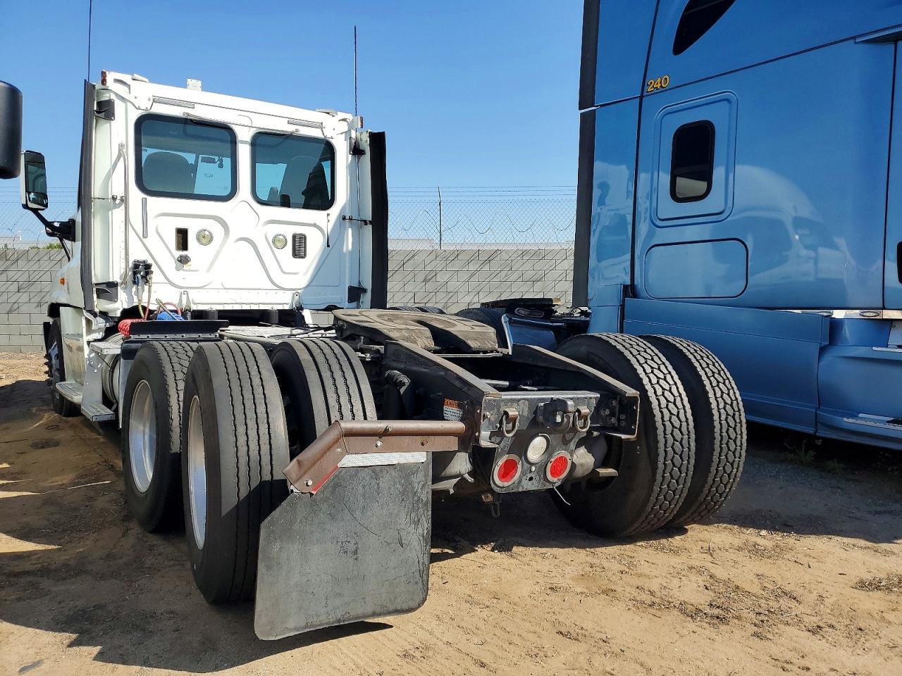 2014 Freigliner Cascadia 125